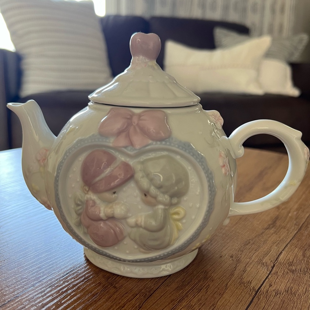 Precious Moments Teapot 1993